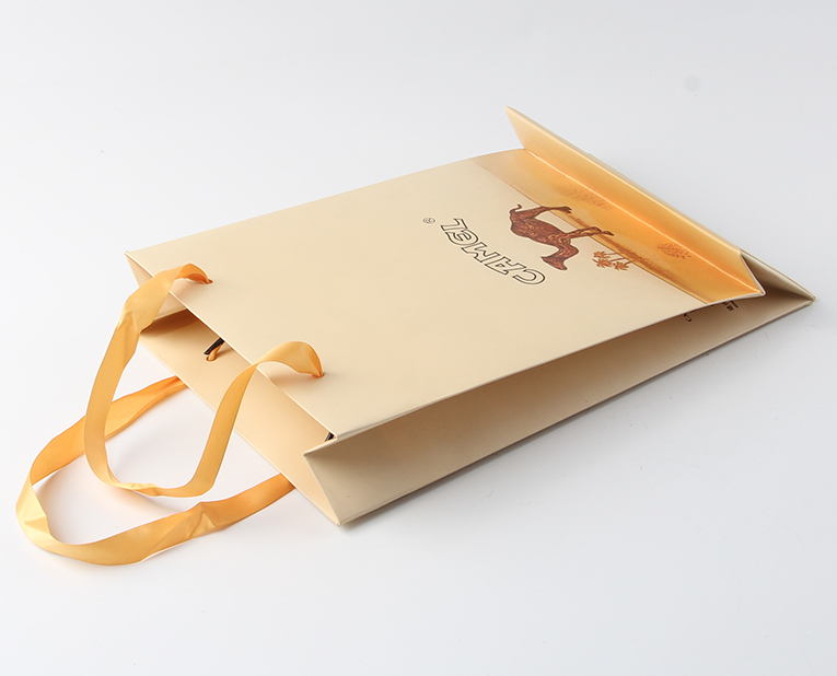 彩色纸袋订做的工艺可咨询广州骏业包装